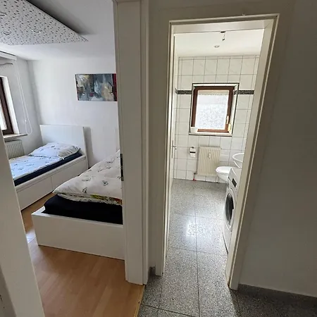 Apartment Erdgeschosswohnung Neben Schloss Blutenburg Mit Privatem Garten *