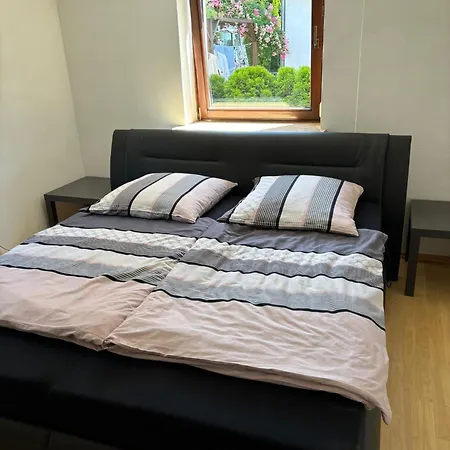Erdgeschosswohnung Neben Schloss Blutenburg Mit Privatem Garten Daire *