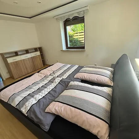 Erdgeschosswohnung Neben Schloss Blutenburg Mit Privatem Garten Apartment München