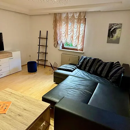 Apartamento Erdgeschosswohnung Neben Schloss Blutenburg Mit Privatem Garten *